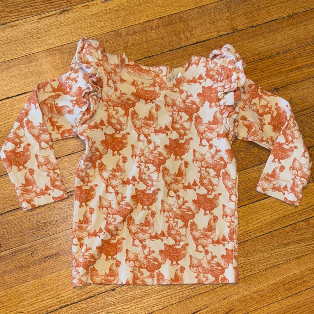 Kate Quinn 100% Cotton Tan and Orange Chicken Print Long Sleeve Ruffle Tee. 3T